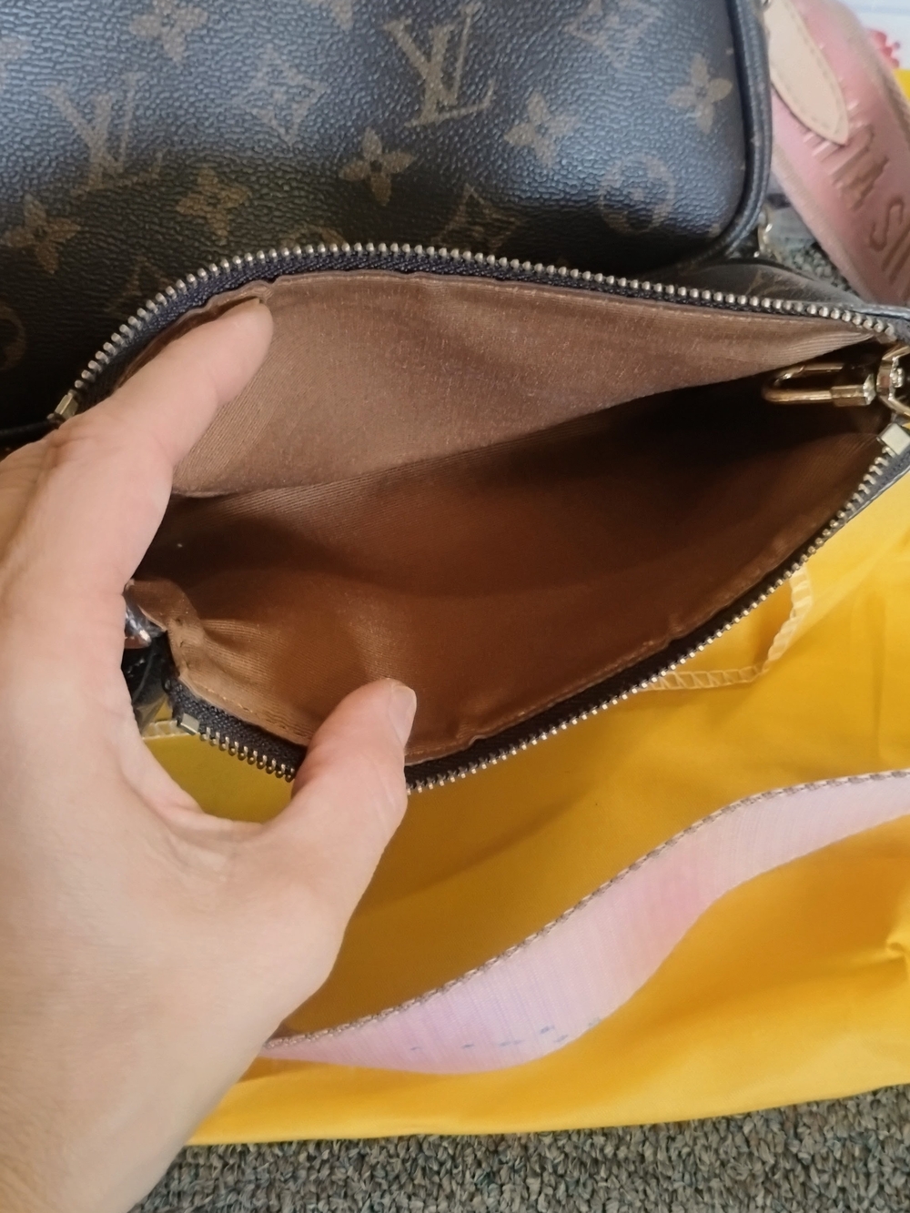 Louis Vuitton Multi Pochette Monogram Canvas Pink Strap Crossbody Duty Paid - Picture 2 of 6